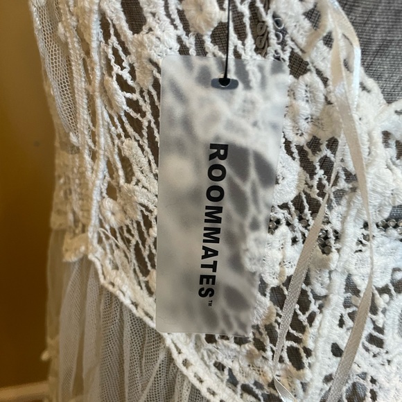 Sheer, lace embroidery racer back top. - Picture 4 of 6